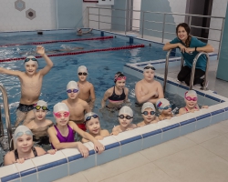 Спортивно-оздоровительное плавание для детей от 6 лет - Клуб аквааэробики и оздоровительного плавания  "Аква плюс",  г.Екатеринбург 